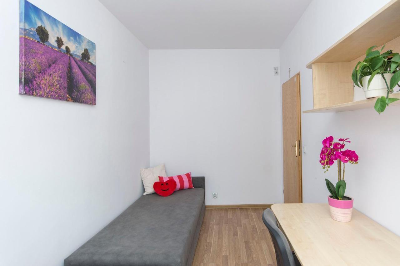 Akademikus Torun Hostel Exterior photo